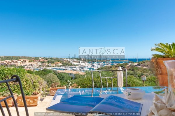 appartamento in vendita ad Arzachena in zona Porto Cervo