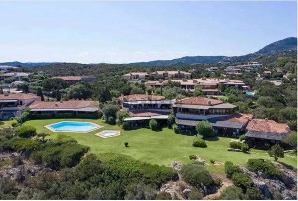 appartamento in vendita ad Arzachena in zona Porto Cervo