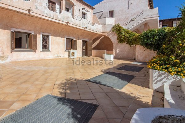 appartamento in vendita ad Arzachena in zona Porto Cervo