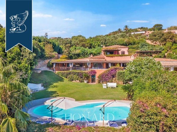 casa indipendente in vendita ad Arzachena in zona Porto Cervo