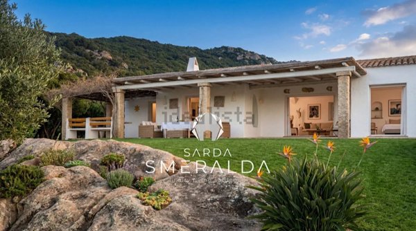 casa indipendente in vendita ad Arzachena in zona Porto Cervo