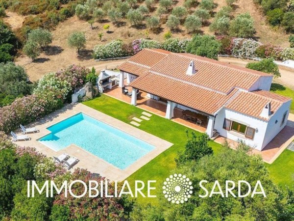 casa indipendente in vendita ad Arzachena