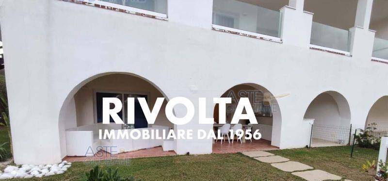 appartamento in vendita ad Arzachena