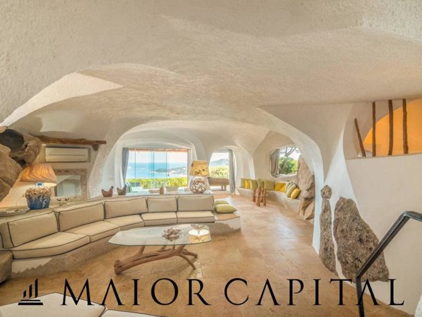 casa indipendente in vendita ad Arzachena in zona Porto Cervo