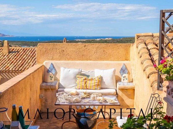 appartamento in vendita ad Arzachena in zona Porto Cervo