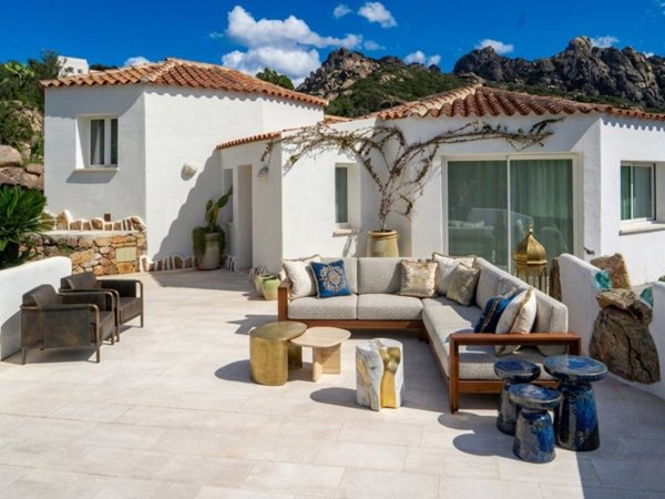 casa indipendente in vendita ad Arzachena in zona Porto Cervo