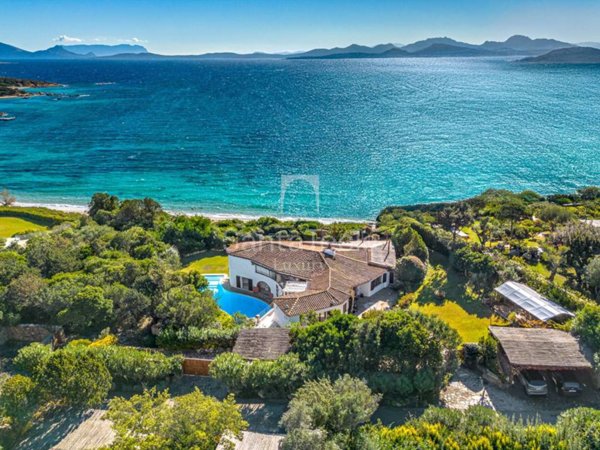 casa indipendente in vendita ad Arzachena in zona Porto Cervo