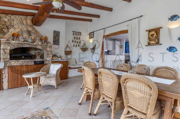 casa indipendente in vendita ad Arzachena in zona Cannigione