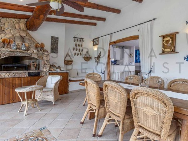 casa indipendente in vendita ad Arzachena in zona Baja Sardinia
