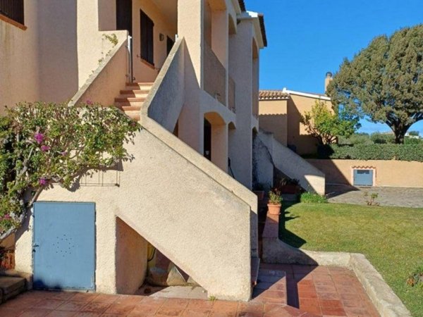 appartamento in vendita ad Arzachena in zona Cannigione