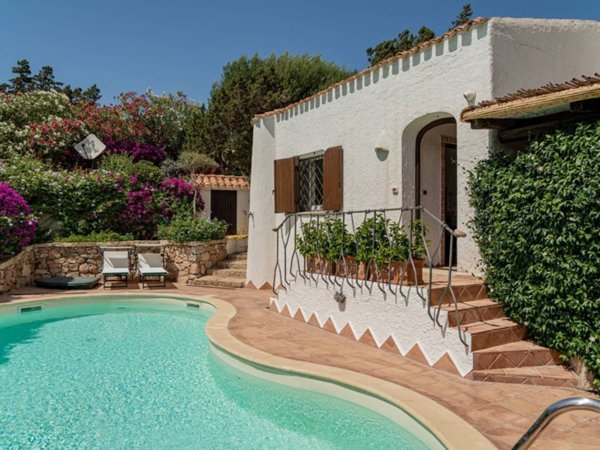 casa indipendente in vendita ad Arzachena in zona Porto Cervo