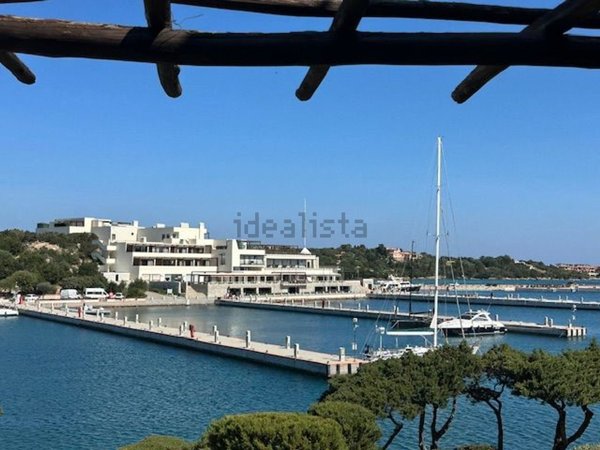 appartamento in vendita ad Arzachena in zona Porto Cervo