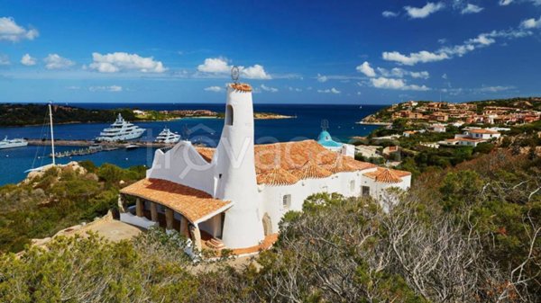 appartamento in vendita ad Arzachena in zona Porto Cervo