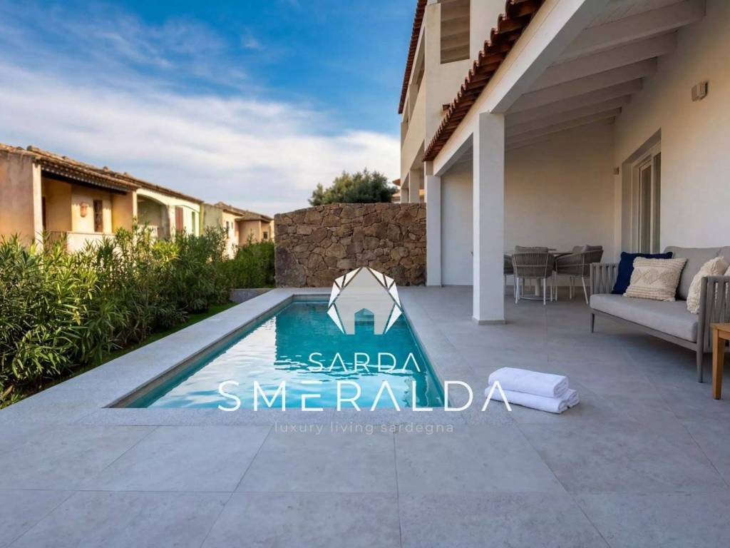 casa indipendente in vendita ad Arzachena in zona Cannigione