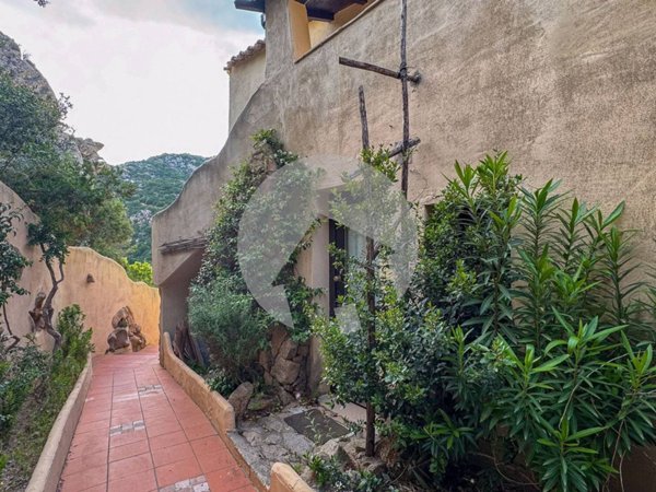 appartamento in vendita ad Arzachena in zona Porto Cervo