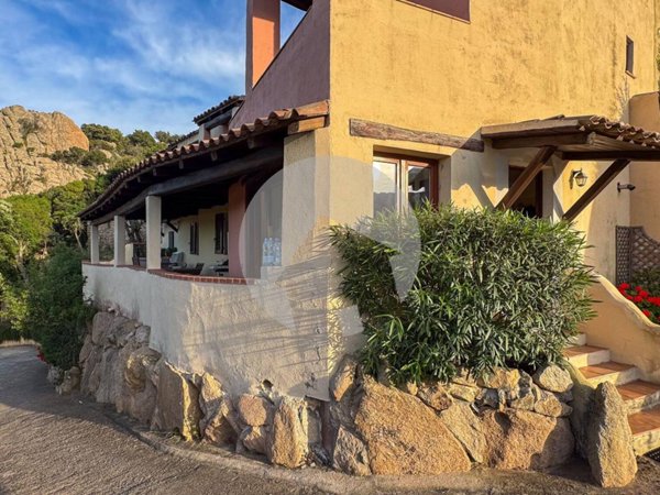 appartamento in vendita ad Arzachena in zona Porto Cervo