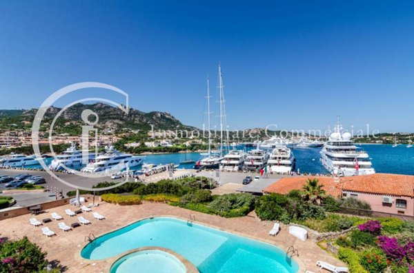 appartamento in vendita ad Arzachena in zona Porto Cervo