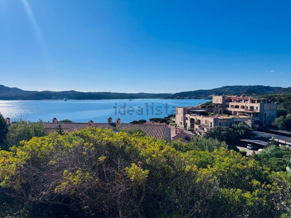 appartamento in vendita ad Arzachena in zona Porto Cervo