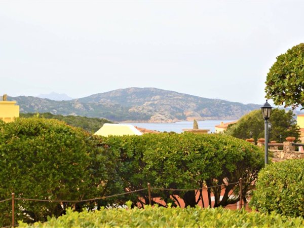 appartamento in vendita ad Arzachena in zona Porto Cervo