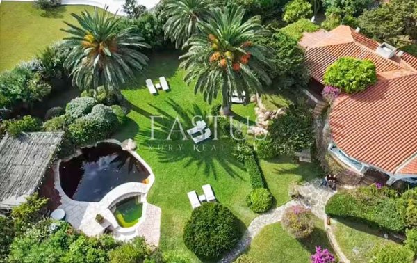 casa indipendente in vendita ad Arzachena in zona Porto Cervo