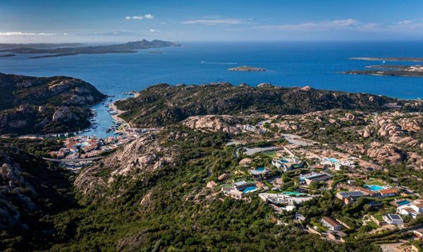 casa indipendente in vendita ad Arzachena in zona Porto Cervo