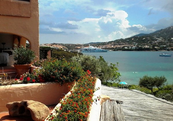 appartamento in vendita ad Arzachena in zona Porto Cervo