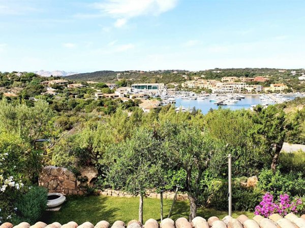 casa indipendente in vendita ad Arzachena in zona Porto Cervo