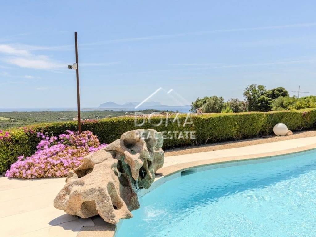 casa indipendente in vendita ad Arzachena in zona Porto Cervo