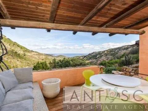 appartamento in vendita ad Arzachena in zona Porto Cervo