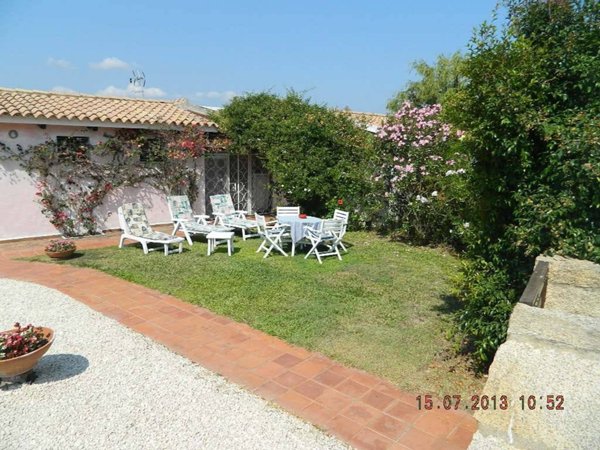 casa indipendente in vendita ad Arzachena in zona Baja Sardinia