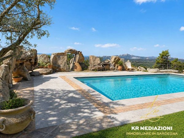 casa indipendente in vendita ad Arzachena