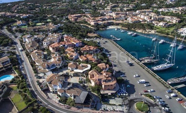 appartamento in vendita ad Arzachena in zona Porto Cervo