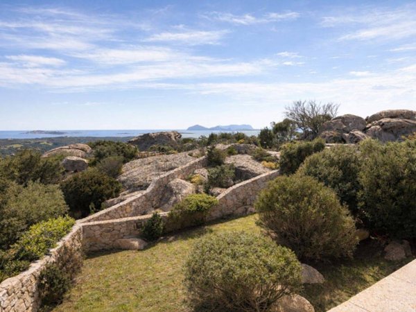 casa indipendente in vendita ad Arzachena in zona Porto Cervo