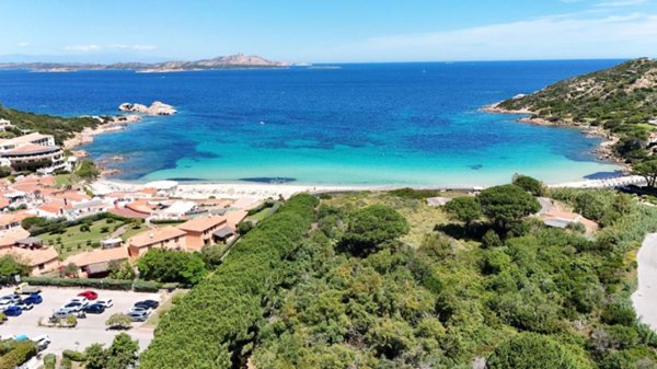 casa indipendente in vendita ad Arzachena in zona Cannigione