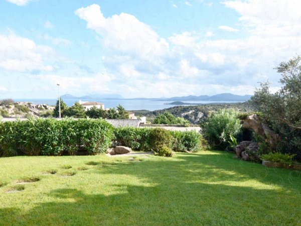 appartamento in vendita ad Arzachena in zona Porto Cervo