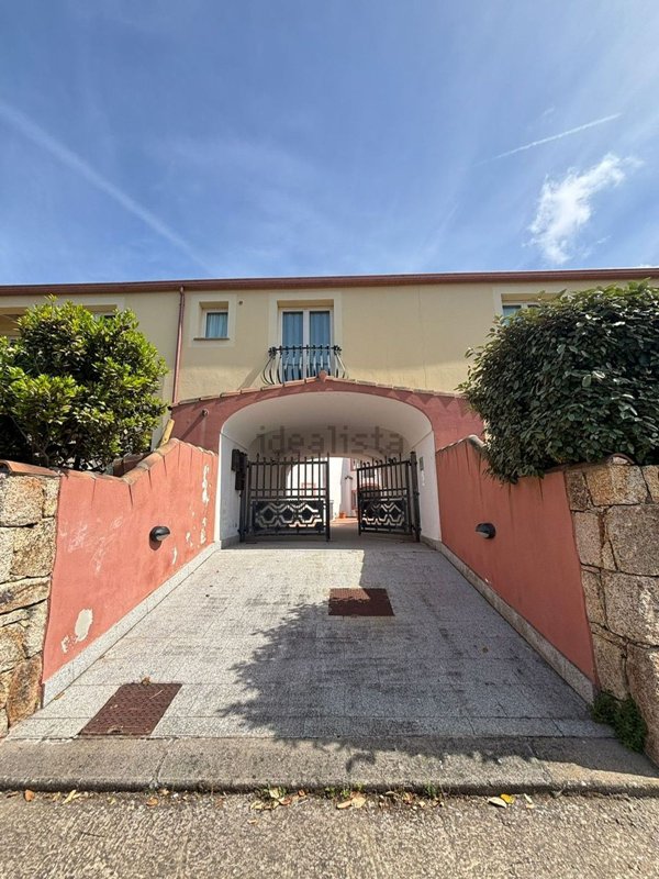 appartamento in vendita ad Arzachena in zona Porto Cervo