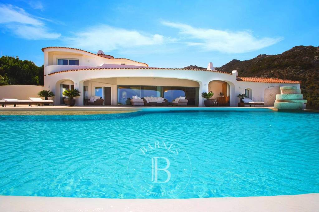 casa indipendente in vendita ad Arzachena in zona Porto Cervo