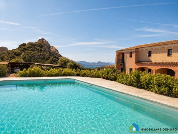 appartamento in vendita ad Arzachena in zona Porto Cervo