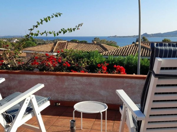 casa indipendente in vendita ad Arzachena in zona Cannigione