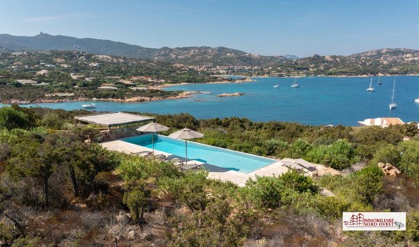 casa indipendente in vendita ad Arzachena in zona Porto Cervo