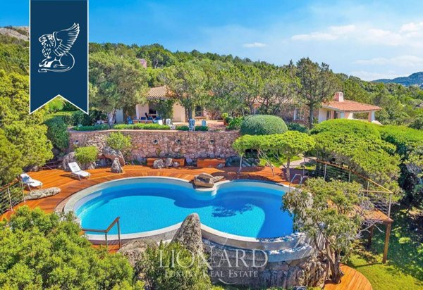 casa indipendente in vendita ad Arzachena in zona Porto Cervo