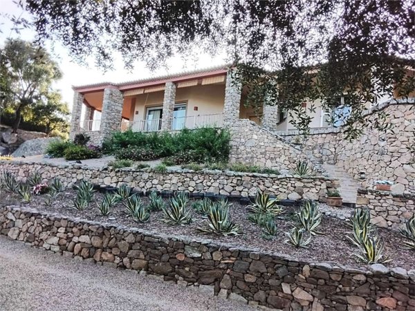 casa indipendente in vendita ad Arzachena in zona Porto Cervo