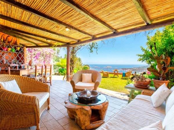 casa indipendente in vendita ad Arzachena in zona Porto Cervo