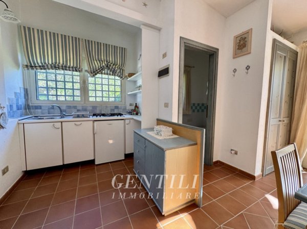 appartamento in vendita ad Arzachena in zona Baja Sardinia