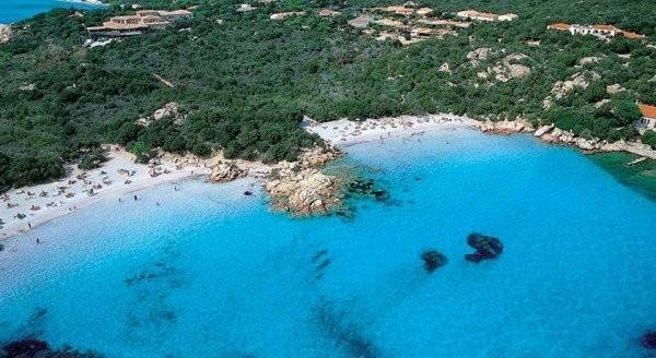 appartamento in vendita ad Arzachena in zona Cannigione