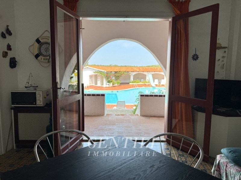 appartamento in vendita ad Arzachena in zona Baja Sardinia