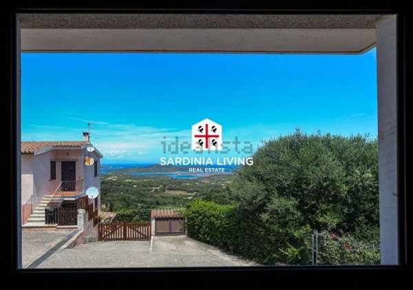 appartamento in vendita ad Arzachena