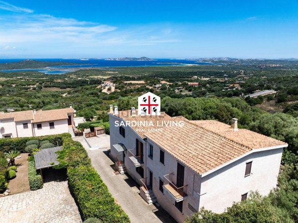 appartamento in vendita ad Arzachena