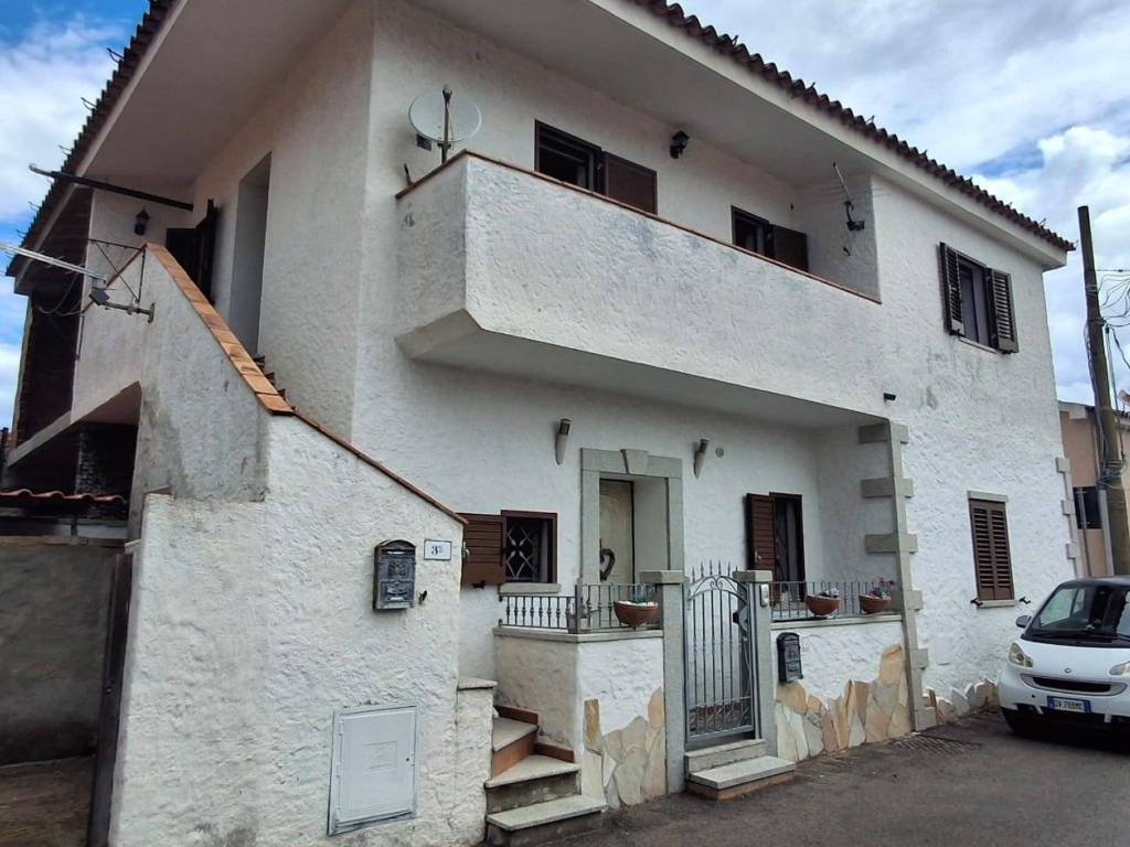 appartamento in vendita ad Arzachena
