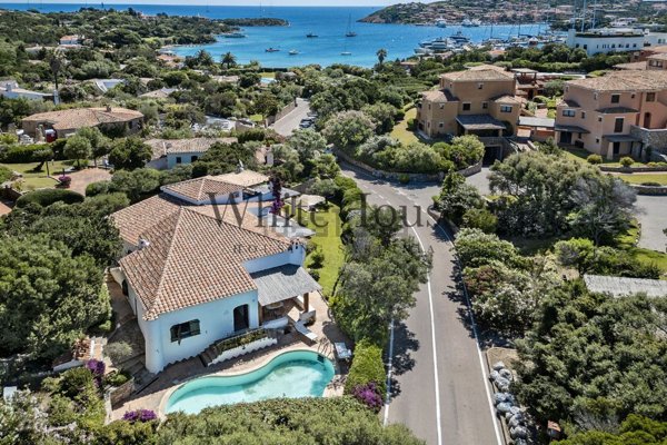 casa indipendente in vendita ad Arzachena in zona Porto Cervo